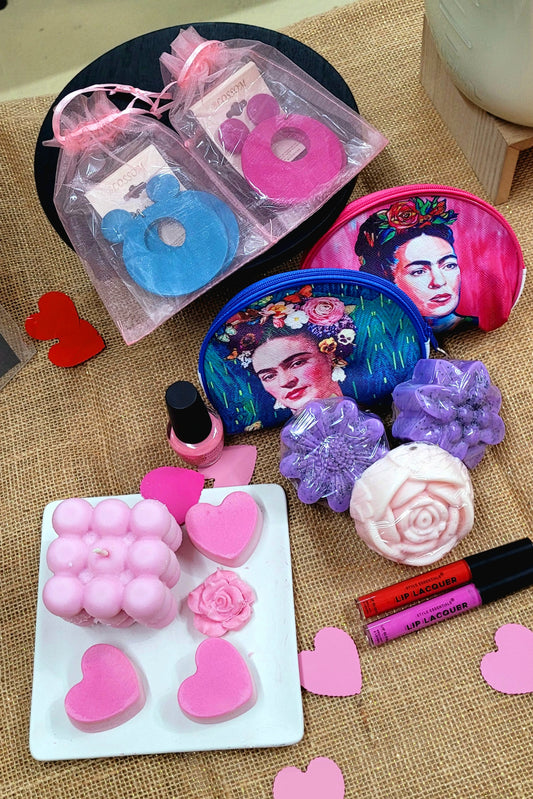 The ultimate Frida-inspired gift set!